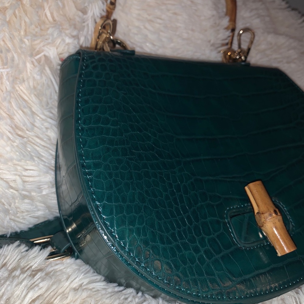 Forever 21 hunter green crocodile bag - Picture 5 of 6
